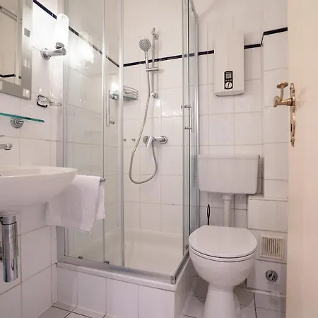 Str 294 - Appartementhaus Strandallee * Haffkrug